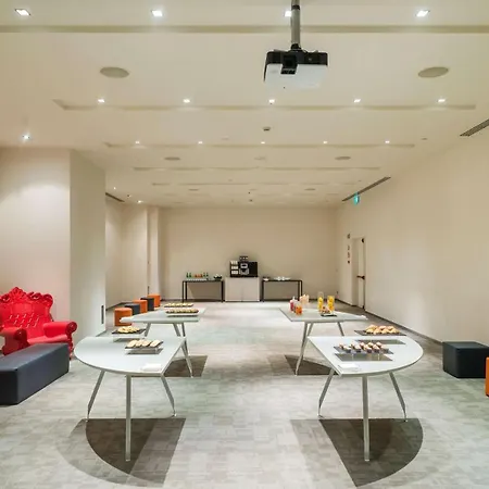 Nhow Hotel