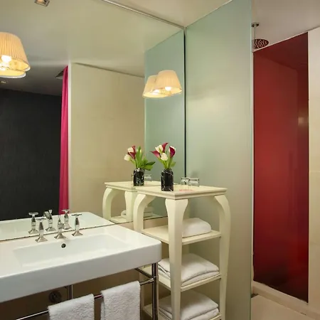Nhow Hotel 4*