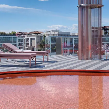 N하우 밀란 밀라노