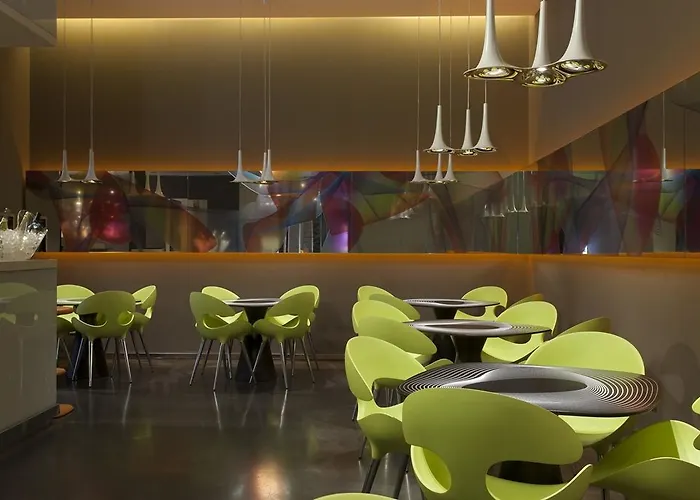 诺奥米兰酒店 酒店