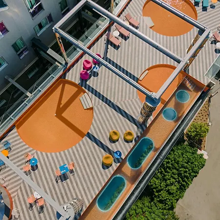 Ξενοδοχείο Nhow 4*